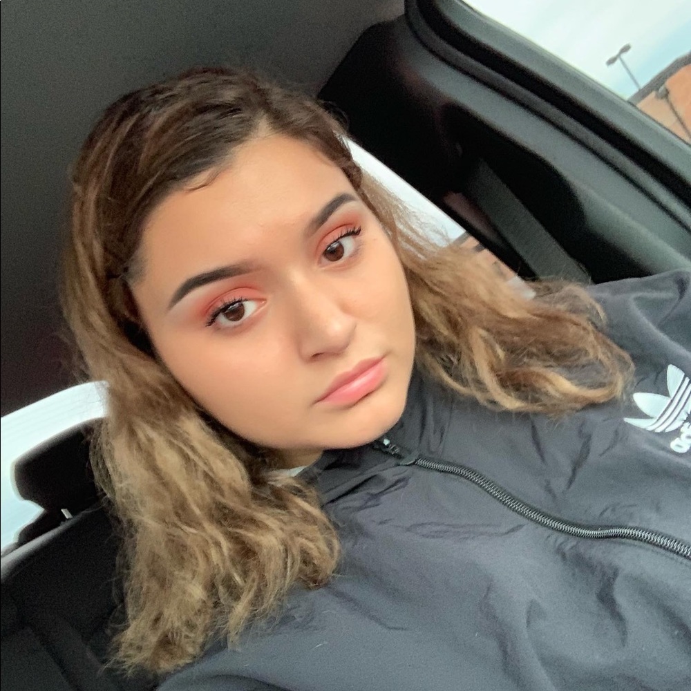 Meet your Posher, Biri